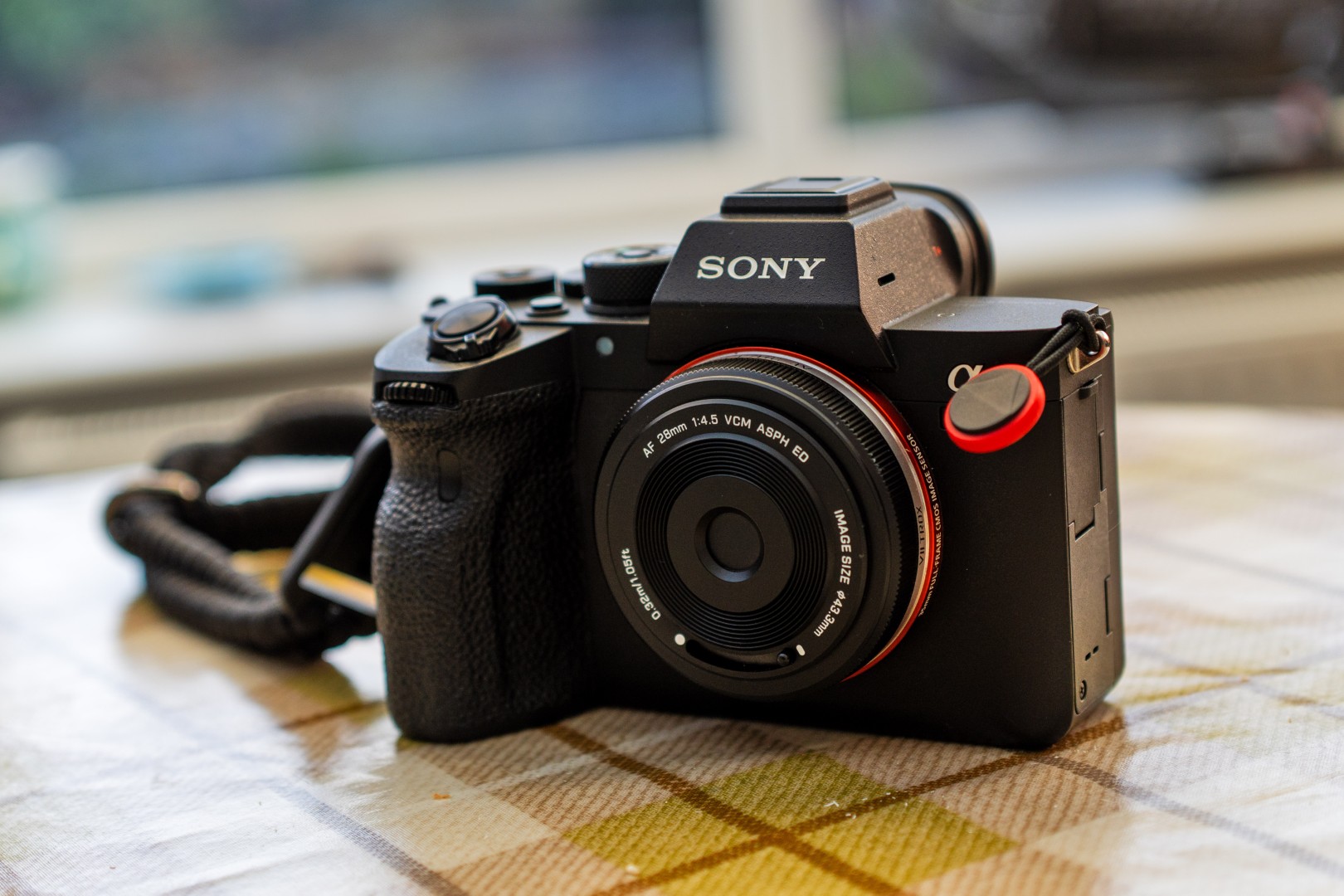 #3 Viltrox 28mm f/4.5